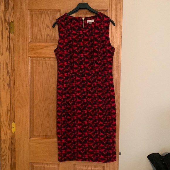 Like New Calvin Klein Sheath Office Dress Red and Black Size 12 Gold Zipper - Picture 1 of 6